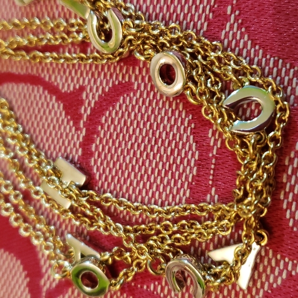 Bracelets - Picture 4 of 9